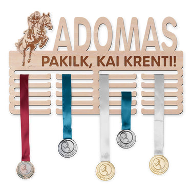 Medaļu pakaramais - izjādes šova lēkšana, cilvēks