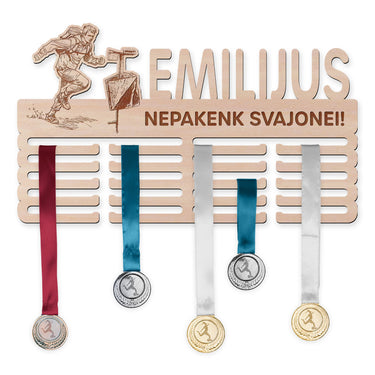Medaļu pakaramais - orientēšanās, cilvēks
